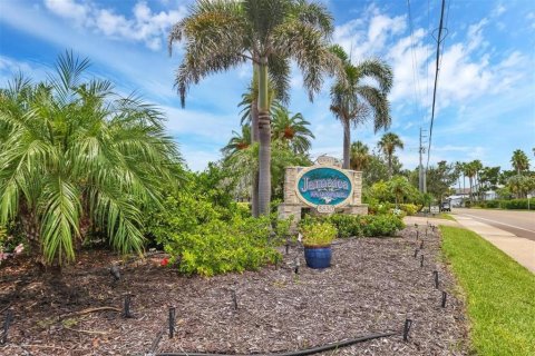 Condo in Sarasota, Florida, 1 bedroom  № 2391019 - photo 23
