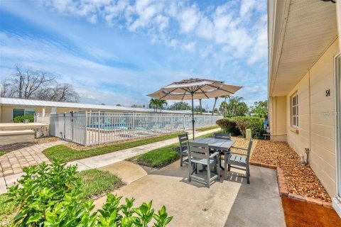 Condo in Sarasota, Florida, 1 bedroom  № 2391019 - photo 16