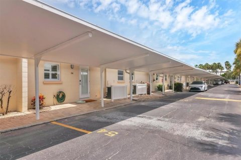 Condo in Sarasota, Florida, 1 bedroom № 2391019