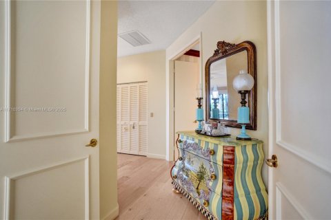 House in Boca Raton, Florida 3 bedrooms, 315.03 sq.m. № 1473912 - photo 24
