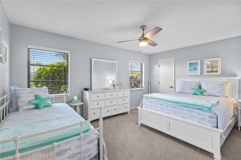 House in Venice, Florida 3 bedrooms, 240.52 sq.m. № 2308938 - photo 22