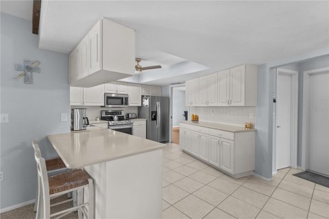House in Venice, Florida 3 bedrooms, 240.52 sq.m. № 2308938 - photo 10