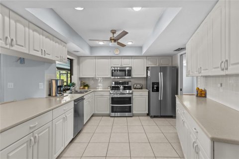 House in Venice, Florida 3 bedrooms, 240.52 sq.m. № 2308938 - photo 11