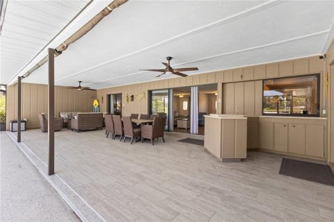 House in Venice, Florida 3 bedrooms, 240.52 sq.m. № 2308938 - photo 28