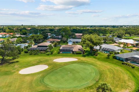 House in Venice, Florida 3 bedrooms, 240.52 sq.m. № 2308938 - photo 6