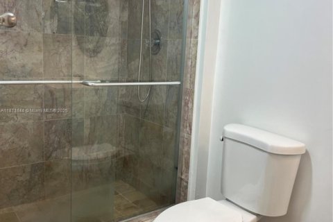Copropriété à vendre à Aventura, Floride: 2 chambres, 105.72 m2 № 1895794 - photo 12