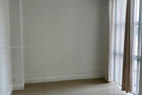 Copropriété à vendre à Aventura, Floride: 2 chambres, 105.72 m2 № 1895794 - photo 8