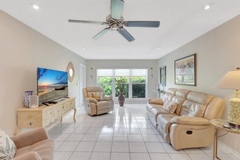 Condominio en venta en Delray Beach, Florida, 2 dormitorios, 107.3 m2 № 2078554 - foto 19