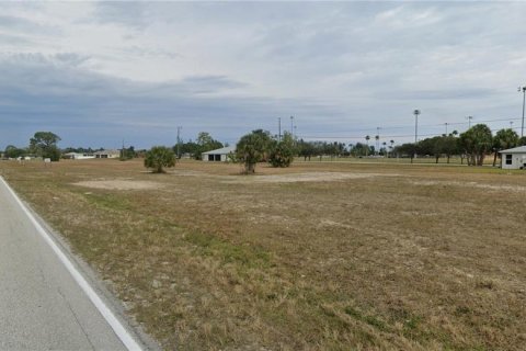 Land in Cape Coral, Florida № 1906765 - photo 12