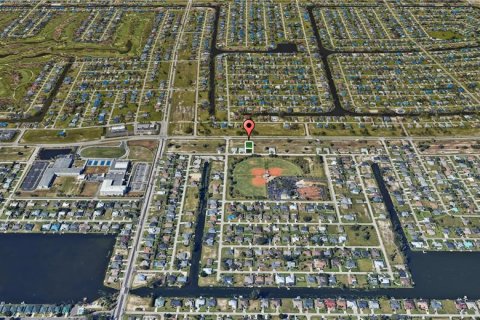 Land in Cape Coral, Florida № 1906765 - photo 14