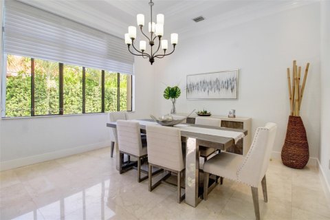 House in Cutler Bay, Florida 5 bedrooms, 334.26 sq.m. № 1858933 - photo 25