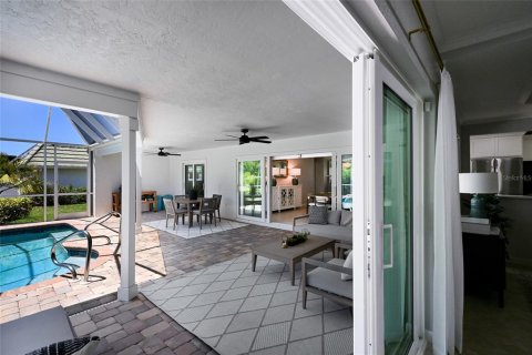 Villa ou maison à vendre à Sarasota, Floride: 3 chambres, 232.07 m2 № 2148672 - photo 25