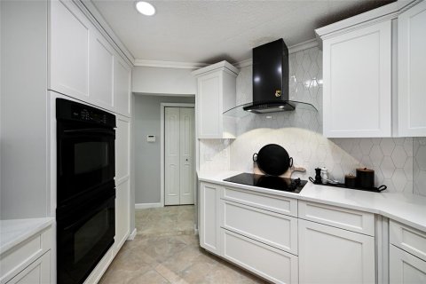 Villa ou maison à vendre à Sarasota, Floride: 3 chambres, 232.07 m2 № 2148672 - photo 14
