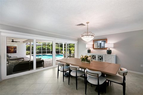 Villa ou maison à vendre à Sarasota, Floride: 3 chambres, 232.07 m2 № 2148672 - photo 8