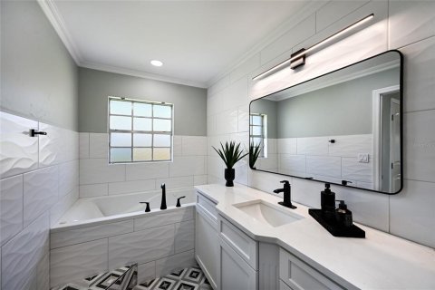 Villa ou maison à vendre à Sarasota, Floride: 3 chambres, 232.07 m2 № 2148672 - photo 23
