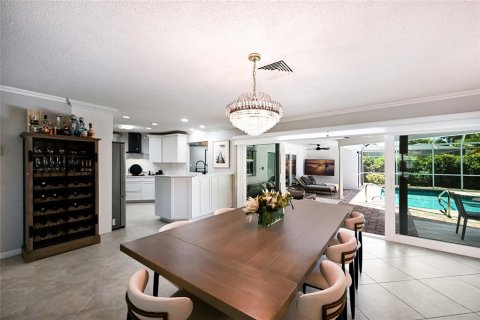 Villa ou maison à vendre à Sarasota, Floride: 3 chambres, 232.07 m2 № 2148672 - photo 9