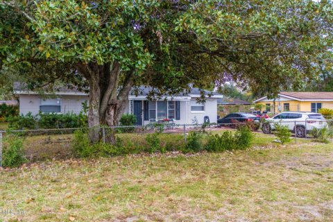 Casa en venta en Jacksonville, Florida, 5 dormitorios, 132.94 m2 № 847777 - foto 1