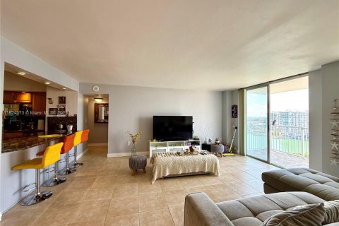 Copropriété à louer à Aventura, Floride: 2 chambres, 136.19 m2 № 1790645 - photo 7