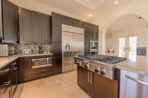 House in Big Pine Key, Florida 4 bedrooms, 289.48 sq.m. № 2052857 - photo 16