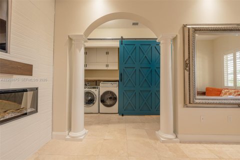 House in Big Pine Key, Florida 4 bedrooms, 289.48 sq.m. № 2052857 - photo 21