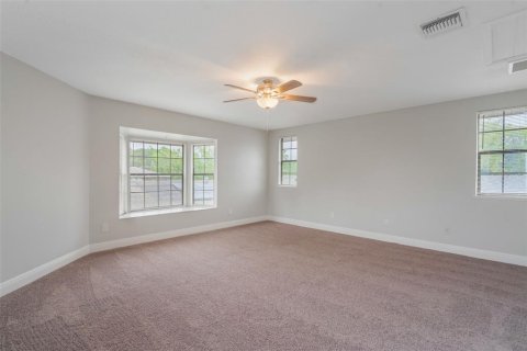 Casa en alquiler en Orlando, Florida, 4 dormitorios, 215.44 m2 № 1902354 - foto 25