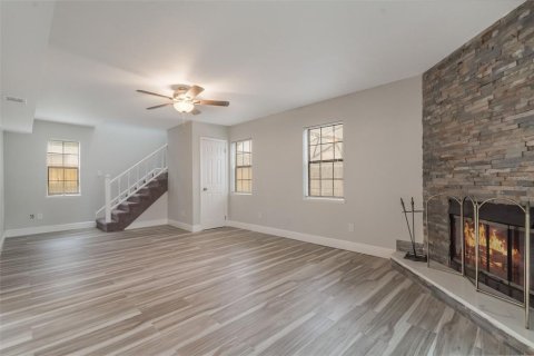 Casa en alquiler en Orlando, Florida, 4 dormitorios, 215.44 m2 № 1902354 - foto 8