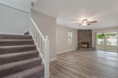 Casa en alquiler en Orlando, Florida, 4 dormitorios, 215.44 m2 № 1902354 - foto 24