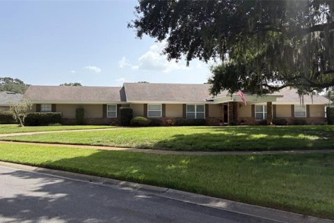 Villa ou maison à Altamonte Springs, Floride 4 chambres, 238.94 m2 № 2403173