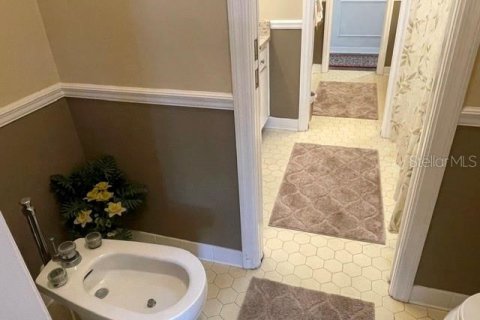 Villa ou maison à vendre à Altamonte Springs, Floride: 4 chambres, 238.94 m2 № 2403173 - photo 23