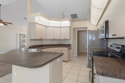 House in Homosassa, Florida 3 bedrooms, 184.23 sq.m. № 1602102 - photo 15