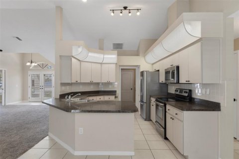 House in Homosassa, Florida 3 bedrooms, 184.23 sq.m. № 1602102 - photo 14