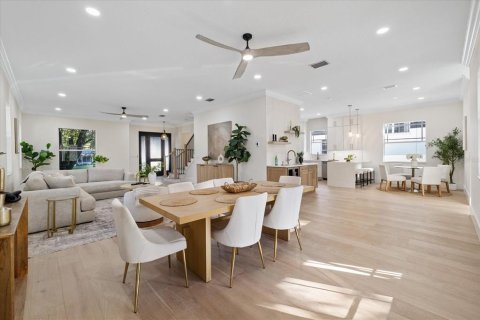 Villa ou maison à vendre à Tampa, Floride: 4 chambres, 291.53 m2 № 2429111 - photo 19