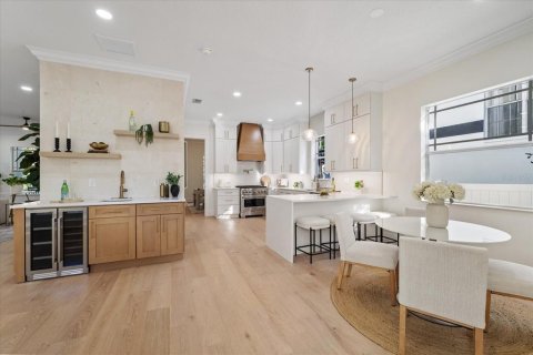 Villa ou maison à vendre à Tampa, Floride: 4 chambres, 291.53 m2 № 2429111 - photo 16