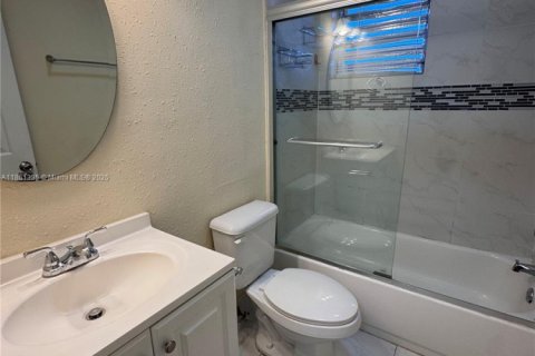 Appartement à louer à Hollywood, Floride: 1 chambre, 51.56 m2 № 2016143 - photo 5
