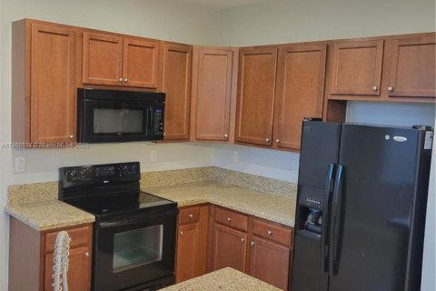 Touwnhouse à louer à Tamarac, Floride: 3 chambres, 142.7 m2 № 1886573 - photo 6