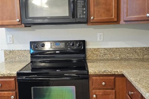 Touwnhouse à louer à Tamarac, Floride: 3 chambres, 142.7 m2 № 1886573 - photo 3