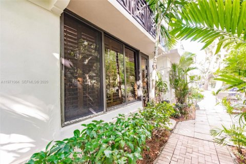 Condominio en venta en Fort Lauderdale, Florida, 2 dormitorios, 117.43 m2 № 2032714 - foto 24