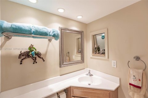 Condominio en venta en Fort Lauderdale, Florida, 2 dormitorios, 117.43 m2 № 2032714 - foto 17