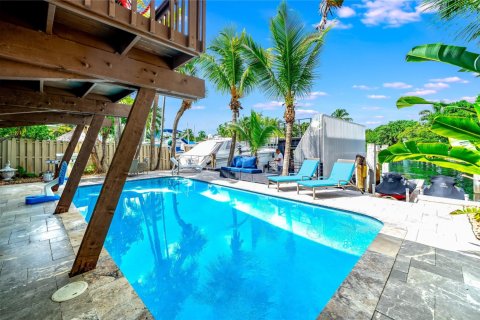 Casa en alquiler en Fort Lauderdale, Florida, 3 dormitorios, 222.97 m2 № 996357 - foto 1