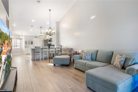 Townhouse in Delray Beach, Florida 2 bedrooms, 109.16 sq.m. № 2021995 - photo 7