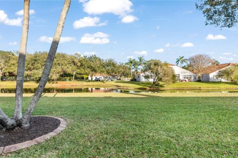 Townhouse in Delray Beach, Florida 2 bedrooms, 109.16 sq.m. № 2021995 - photo 28