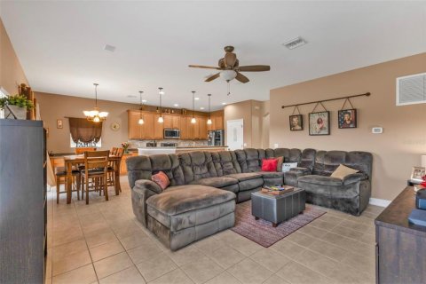 House in Punta Gorda, Florida 5 bedrooms, 229.93 sq.m. № 1521434 - photo 10