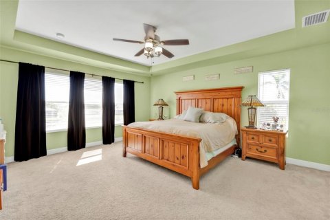 House in Punta Gorda, Florida 5 bedrooms, 229.93 sq.m. № 1521434 - photo 26