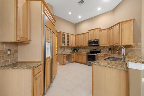 Villa ou maison à vendre à Tampa, Floride: 4 chambres, 252.97 m2 № 2416776 - photo 27