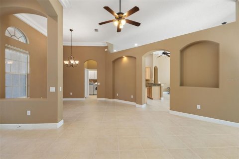 Villa ou maison à vendre à Tampa, Floride: 4 chambres, 252.97 m2 № 2416776 - photo 16