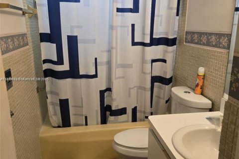 Condo in Aventura, Florida, 1 bedroom № 1814678 - photo 6