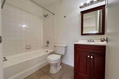 Снять в аренду кондоминиум в Уэст-Палм-Бич, Флорида 3 спальни, 86.4м2, № 1950364 - фото 21