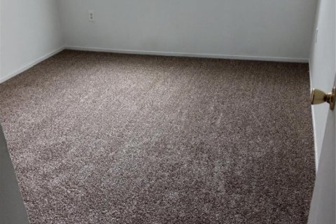 Condo in Coral Springs, Florida, 2 bedrooms № 2088312 - photo 2