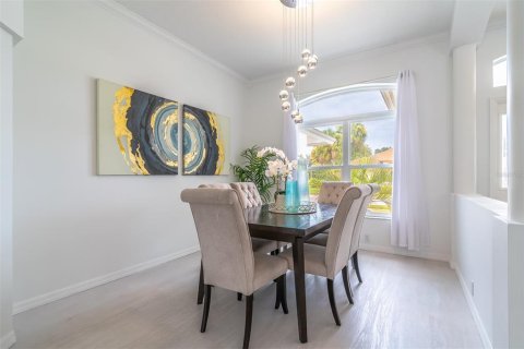 Villa ou maison à vendre à Oviedo, Floride: 4 chambres, 234.11 m2 № 2266632 - photo 9