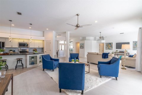 Villa ou maison à vendre à Oviedo, Floride: 4 chambres, 234.11 m2 № 2266632 - photo 11